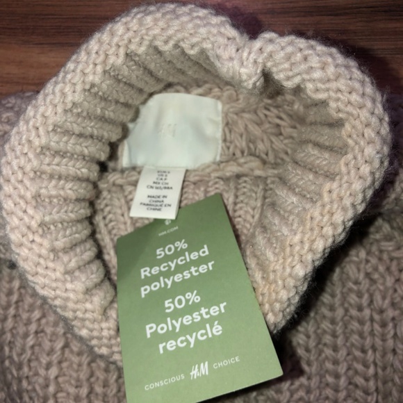 H&M sweater NWT - Picture 3 of 4